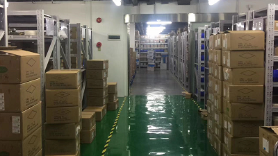 巨优电子-公司仓库